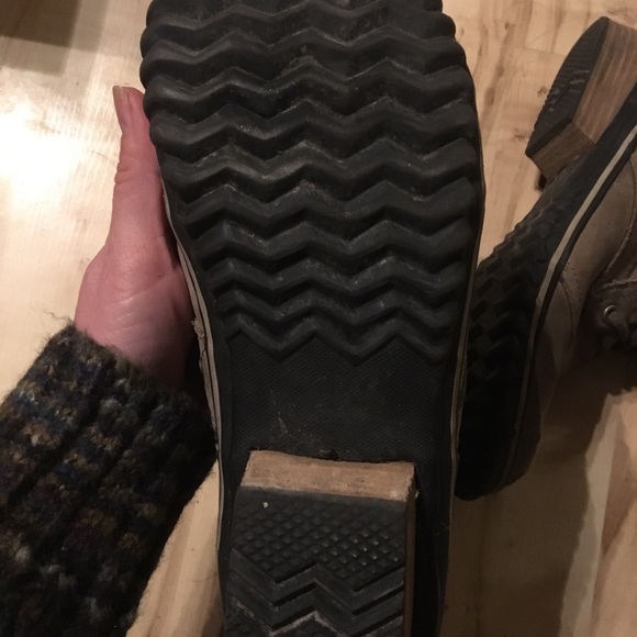 Sorel Brown Tan Winter Boots - Picture 4 of 5